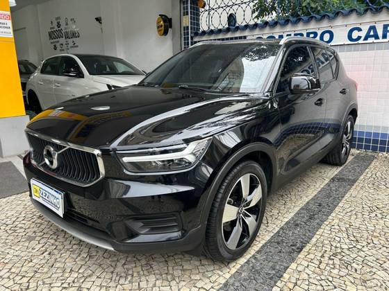 VOLVO XC40 2.0 T4 GASOLINA MOMENTUM GEARTRONIC